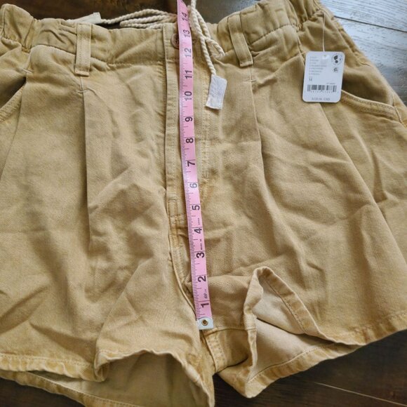 Free People Clark Pleated Denim Shorts Womens M Boho Casual Cool Y2K Relaxed - Picture 6 of 8